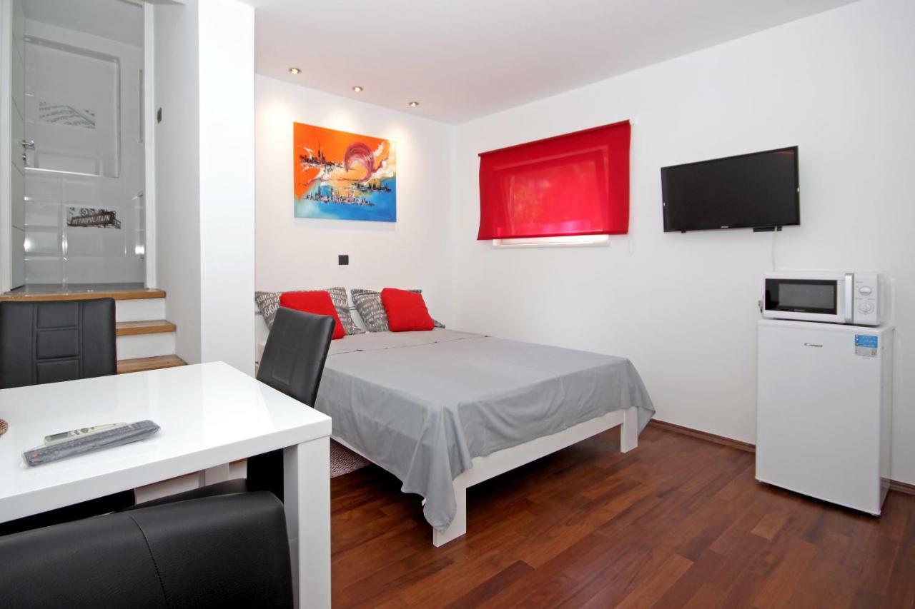 Apartments Natasa Pula Exterior photo